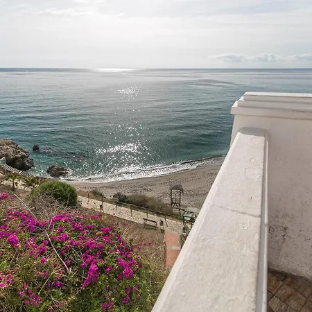 Carabeo 2 Dorm Apartment Nerja